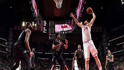 新赛季首战争议判罚引关注，中超裁判李海新面临内部处分可能