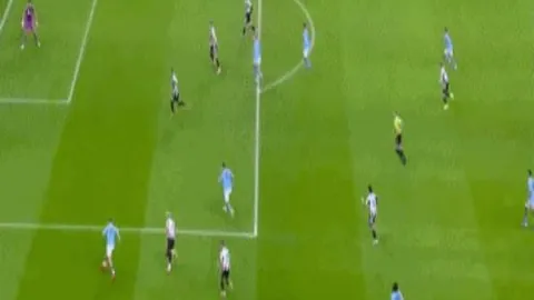 2025年青岛站世界沙滩排球职业巡回赛落幕，我国选手包揽女子组金银牌