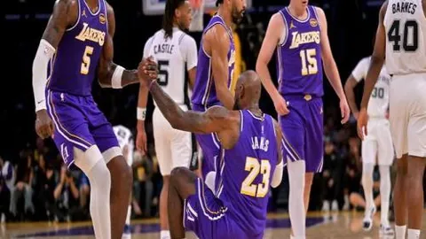 杜拜强势逆袭！5胜4负再传捷报，昨夜3场胜利！杜拜VS奥林匹亚科斯激情对决，夜场赛事深度解析！